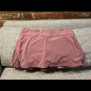 Lululemon Play Off The Pleats skirt, clay pink color, size 8